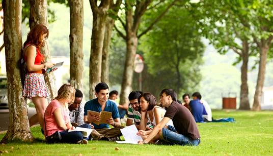 说明: //rcb.zwshipin.net/__local/9/08/EF/1FBC4970963FFC56F965C5B65A2_01B63454_444C7.png