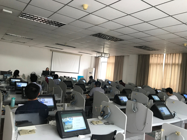 9 吴雅琦老师为自慰视频
（武汉）公派出国教师开展国别培训_副本.png